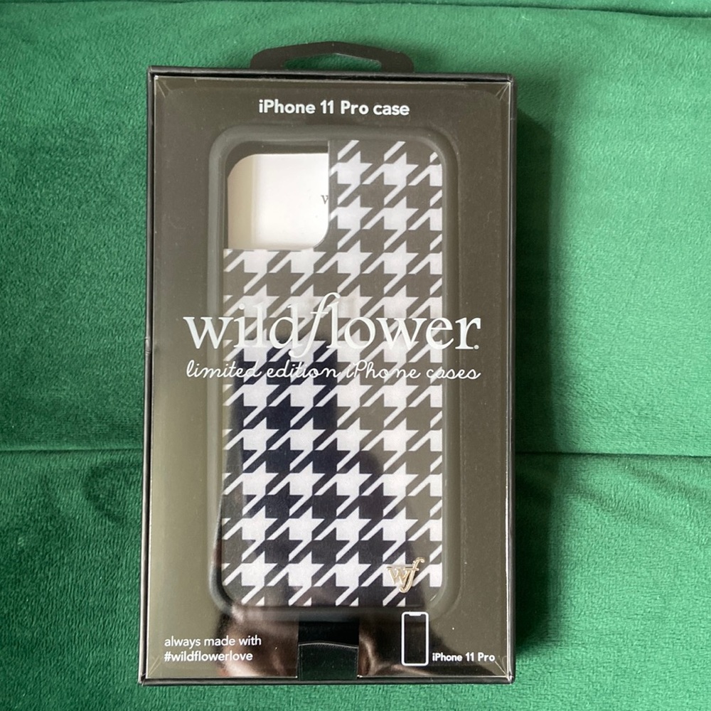 NWT Wildflower Limited Edition IPhone 11 Pro Case